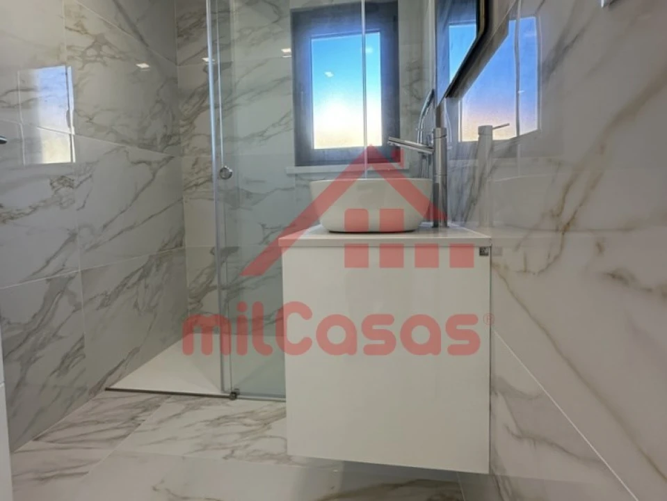 Apartamento T3 para Arrendamento em Ericeira Foto 29