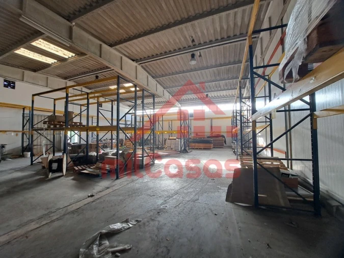 Armazém para Arrendamento em Santa Maria, São Pedro e Matacães Foto 6