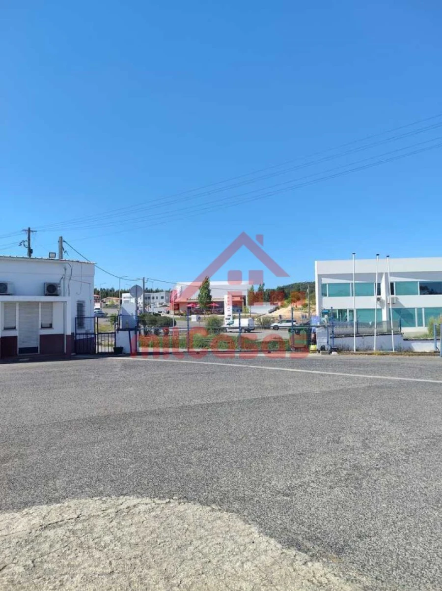 Armazém para Arrendamento em Santa Maria, São Pedro e Matacães Foto 19