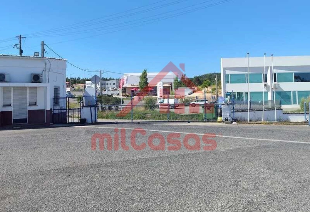 Armazém para Arrendamento em Santa Maria, São Pedro e Matacães Foto 31