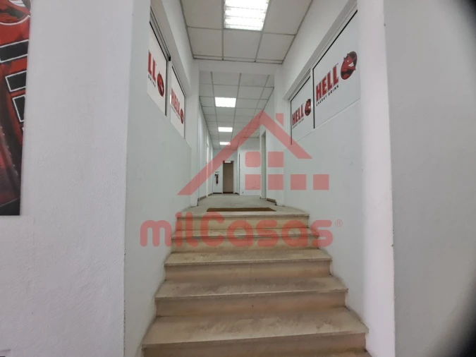 Armazém para Arrendamento em Santa Maria, São Pedro e Matacães Foto 12