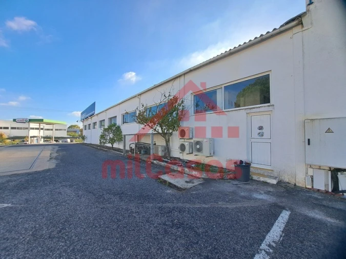 Armazém para Arrendamento em Santa Maria, São Pedro e Matacães Foto 24