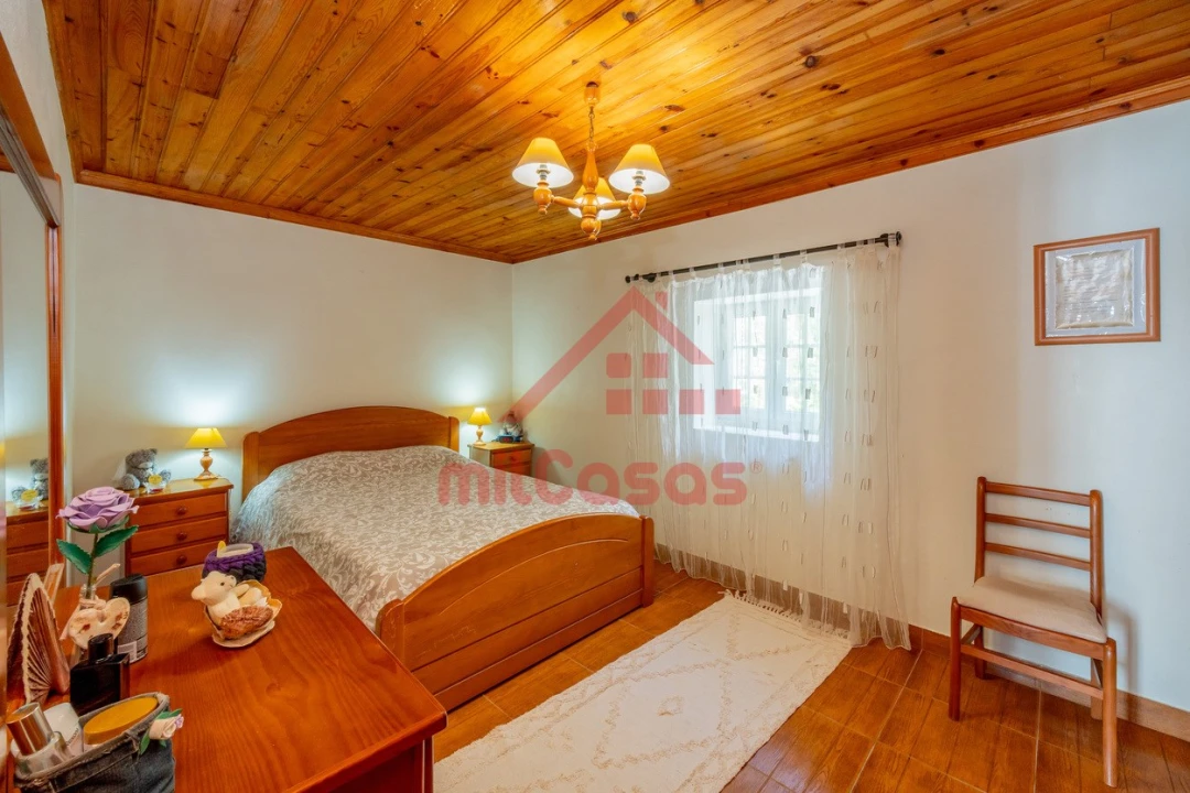 Moradia T2 para Venda em Maxial e Monte Redondo Foto 9