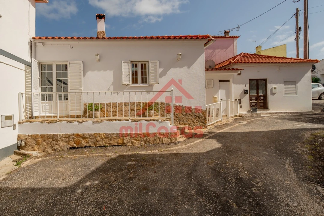 Moradia T2 para Venda em Maxial e Monte Redondo Foto 22