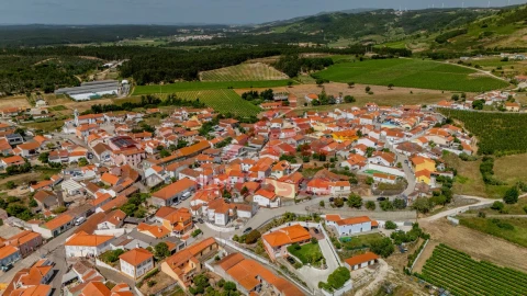 Moradia T2 para Venda em Maxial e Monte Redondo