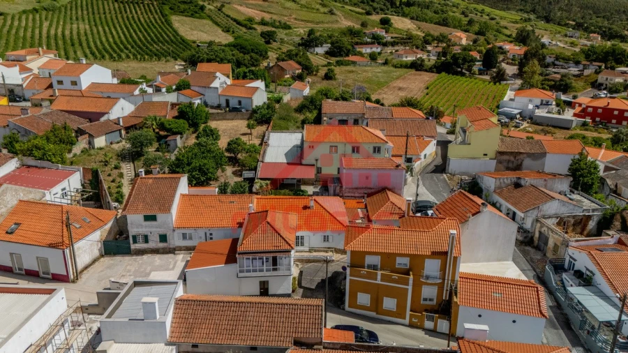 Moradia T2 para Venda em Maxial e Monte Redondo Foto 2