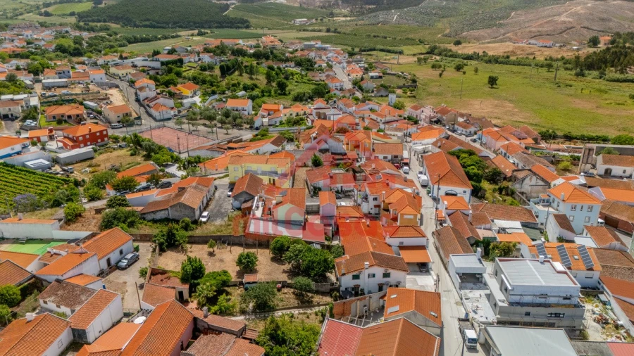 Moradia T2 para Venda em Maxial e Monte Redondo