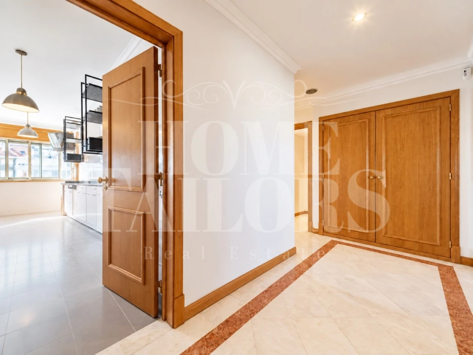 Apartamento T2 para Venda em Avenidas Novas Foto 4