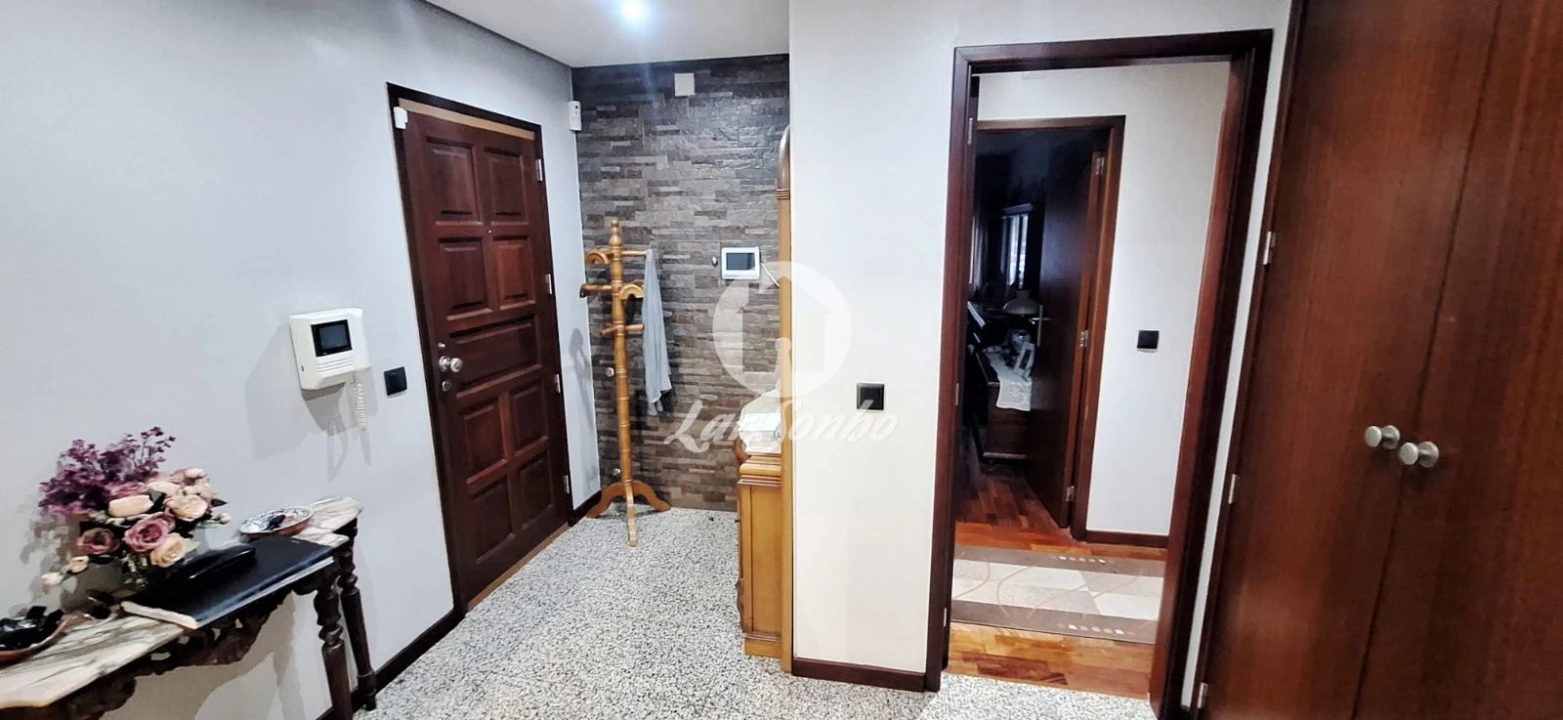 Apartamento T2 para Venda em Santa Maria Maior e Monserrate e Meadela Foto 13