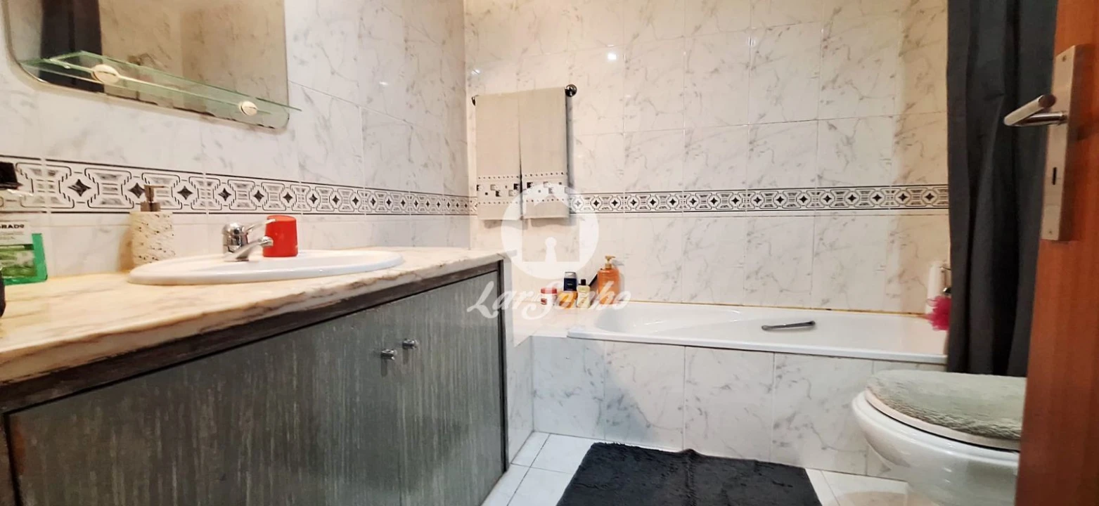 Apartamento T2 para Venda em Santa Maria Maior e Monserrate e Meadela Foto 16