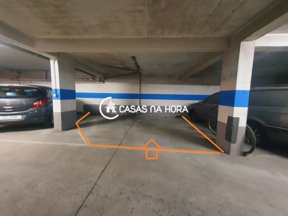 Negócio para Arrendamento em Rio de Mouro Foto 1