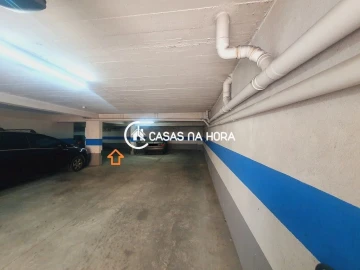 Negócio para Arrendamento em Rio de Mouro