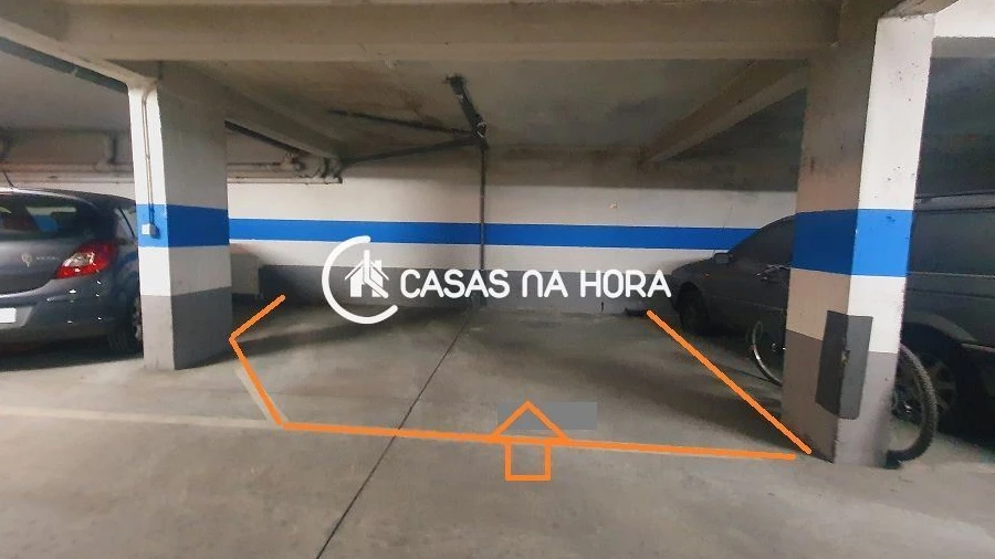 Negócio para Arrendamento em Rio de Mouro