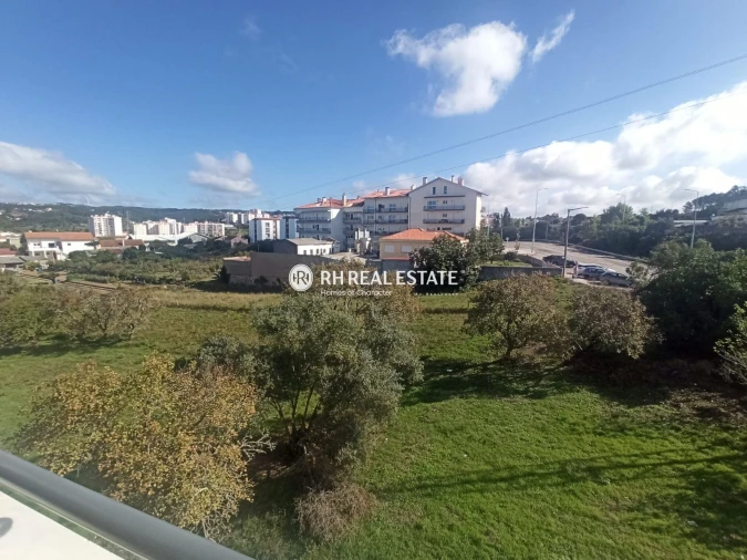Apartamento T3 para Arrendamento em Tavarede Foto 13