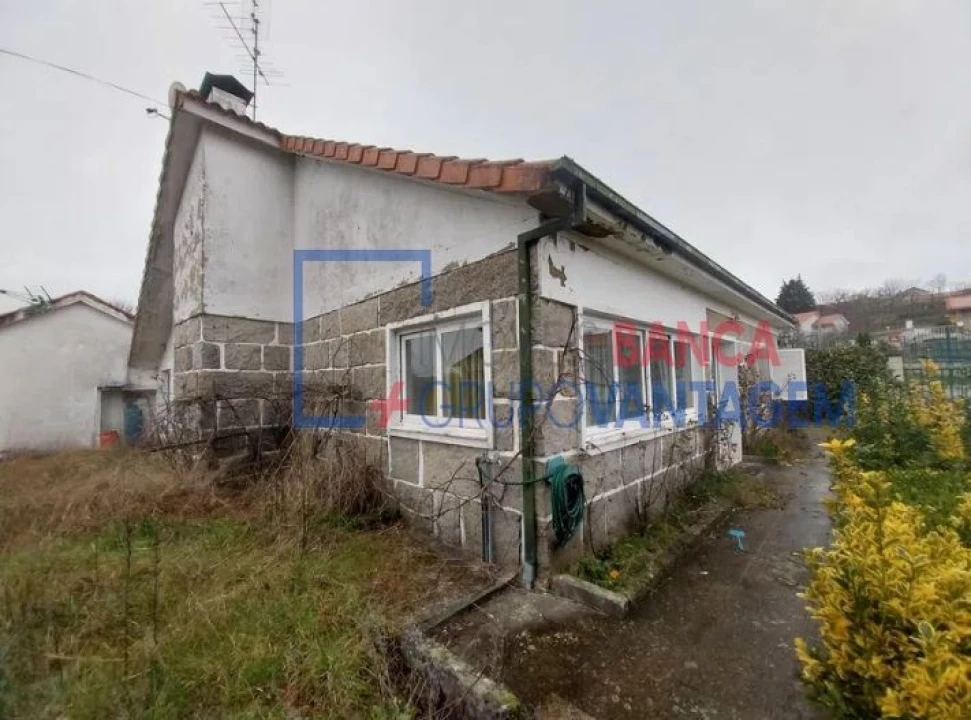 Moradia T3 para Venda em Chã Foto 1