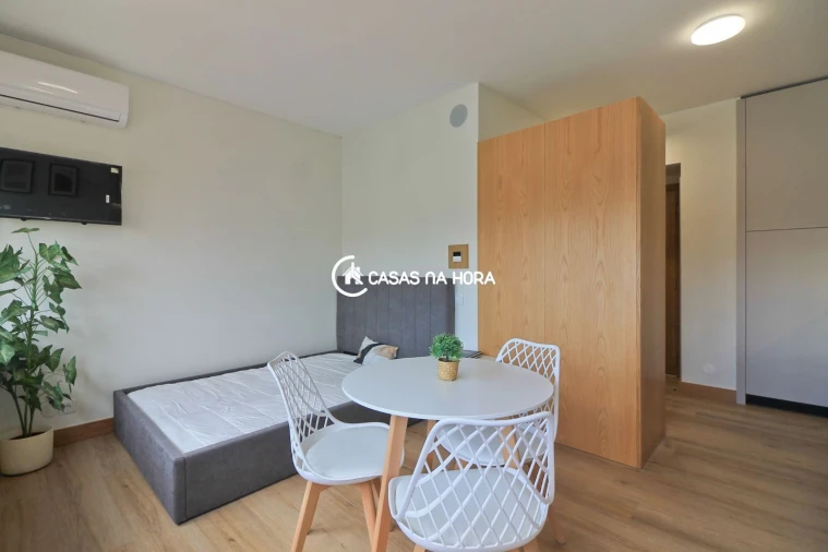 Apartamento T0 para Venda em Mafamude e Vilar do Paraíso Foto 4