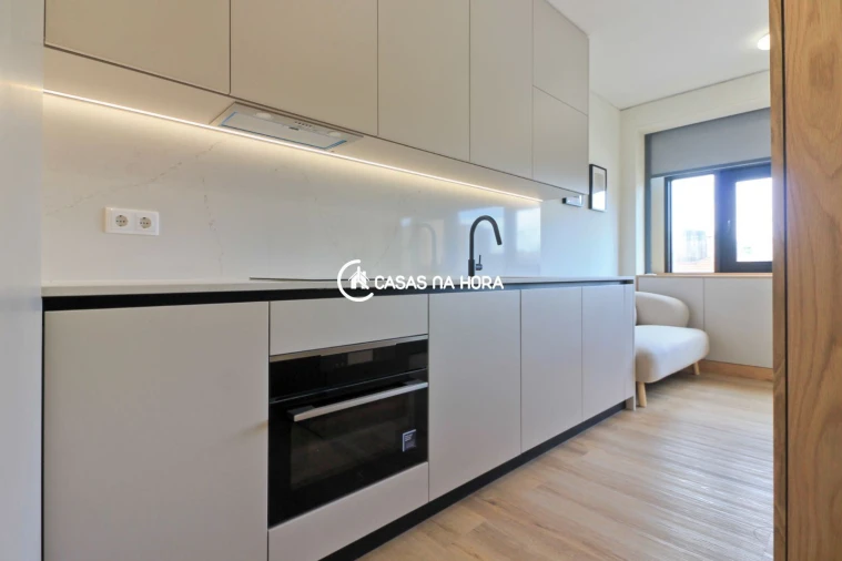 Apartamento T0 para Venda em Mafamude e Vilar do Paraíso Foto 22