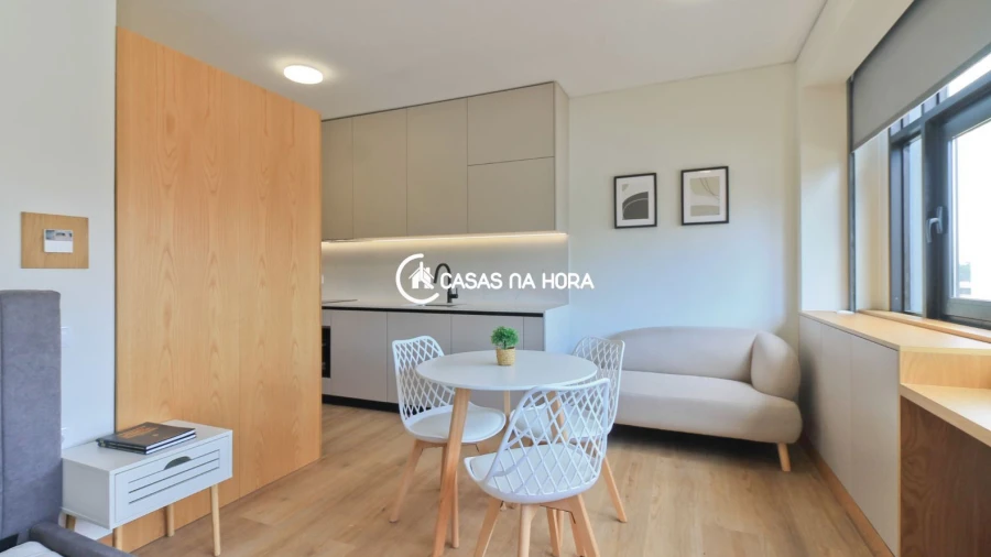 Apartamento T0 para Venda em Mafamude e Vilar do Paraíso