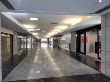 Loja para Venda em Gondomar (São Cosme), Valbom e Jovim