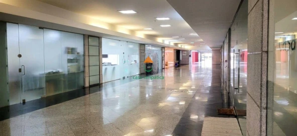 Loja para Venda em Gondomar (São Cosme), Valbom e Jovim
