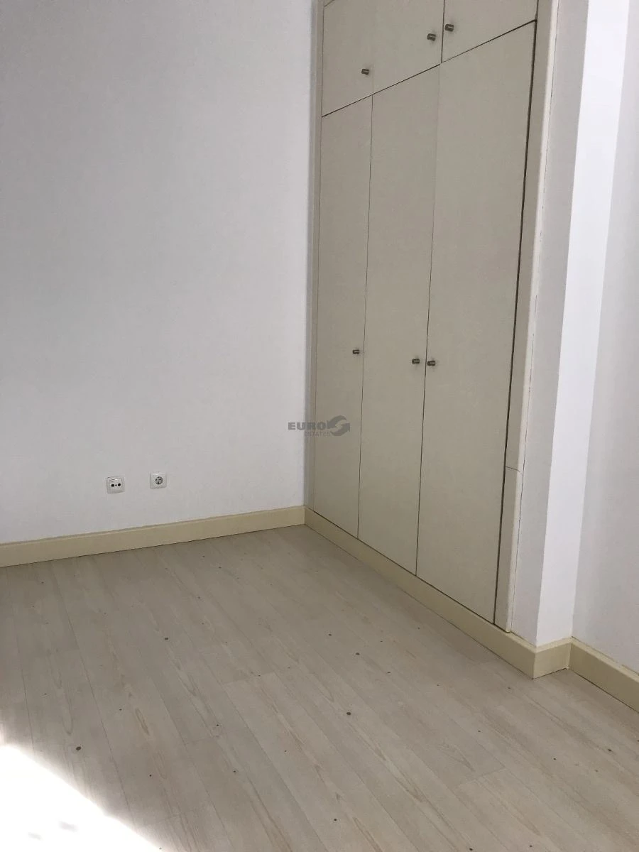 Apartamento T3 para Arrendamento em Estrela Foto 8