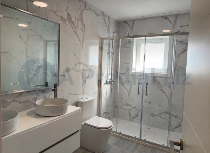 Apartamento T3 para Venda em Santa Maria de Lamas Foto 6