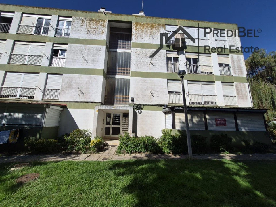 Apartamento T1 para Venda em Massamá e Monte Abraão Foto 13
