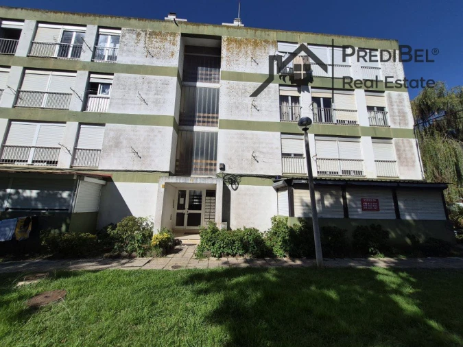 Apartamento T1 para Venda em Massamá e Monte Abraão Foto 11