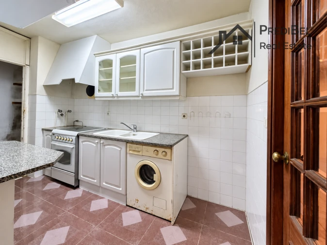 Apartamento T1 para Venda em Massamá e Monte Abraão Foto 2