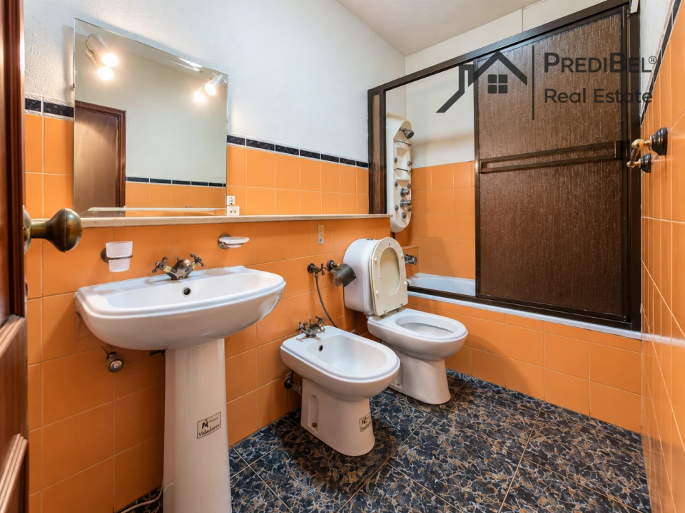 Apartamento T1 para Venda em Massamá e Monte Abraão Foto 14