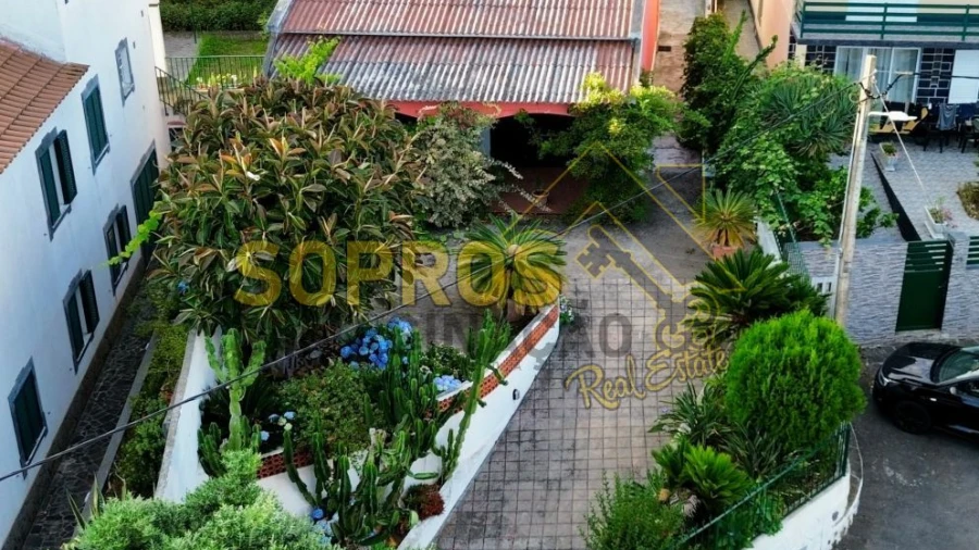 Moradia T1 para Venda em Porto Martins