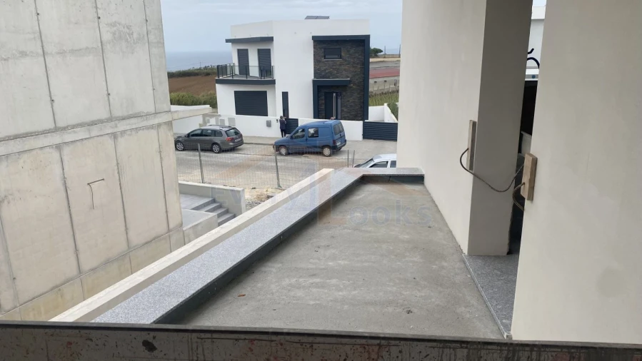 Moradia T4 para Venda em Lourinhã e Atalaia Foto 12