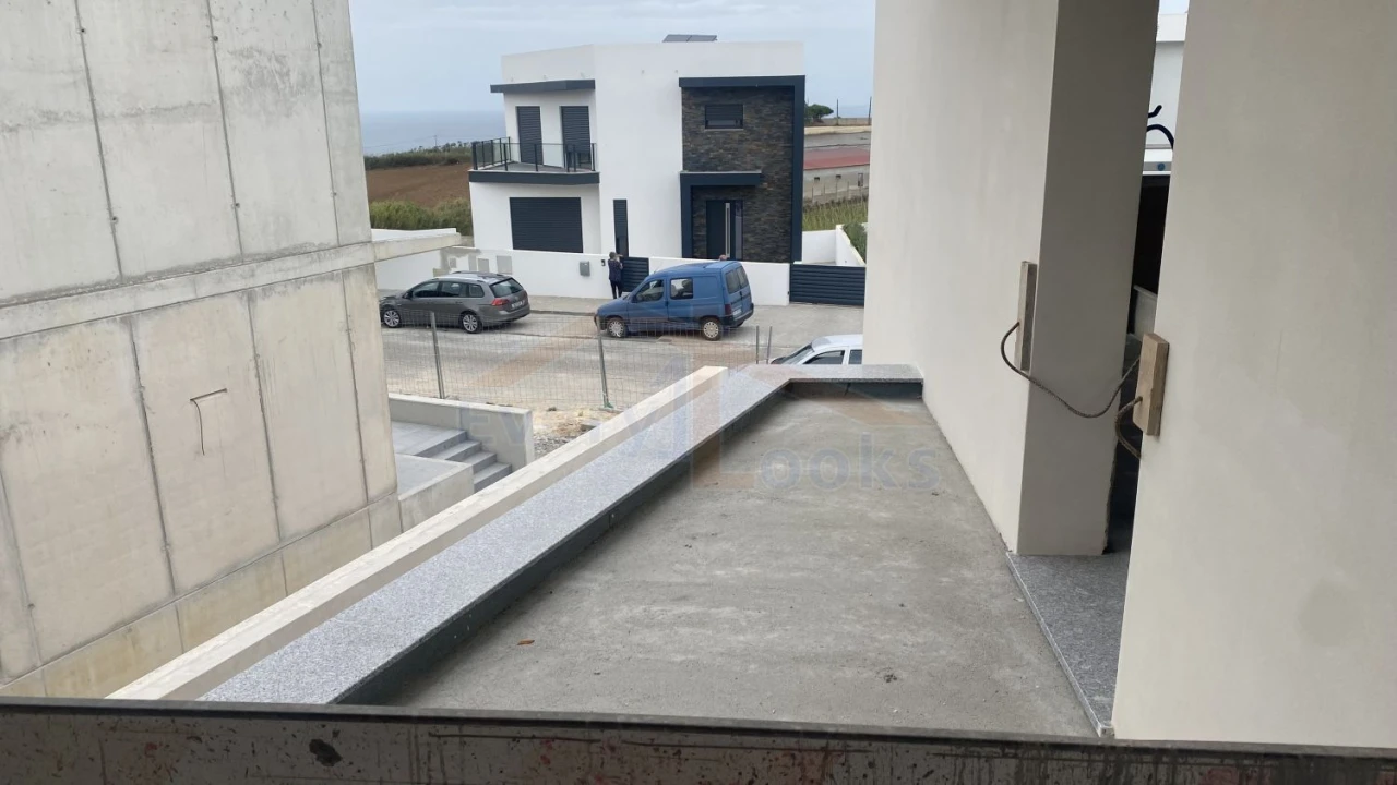 Moradia T4 para Venda em Lourinhã e Atalaia Foto 12