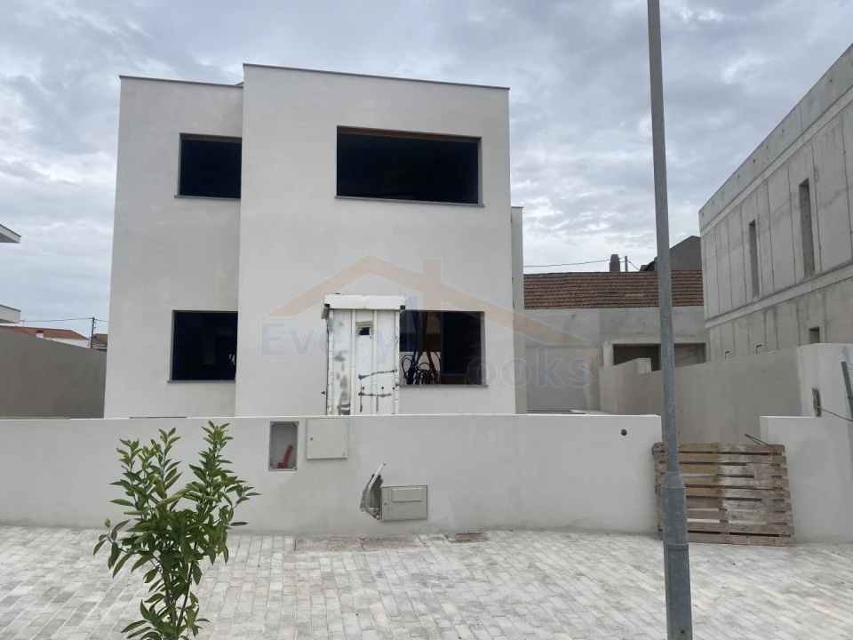 Moradia T4 para Venda em Lourinhã e Atalaia Foto 8