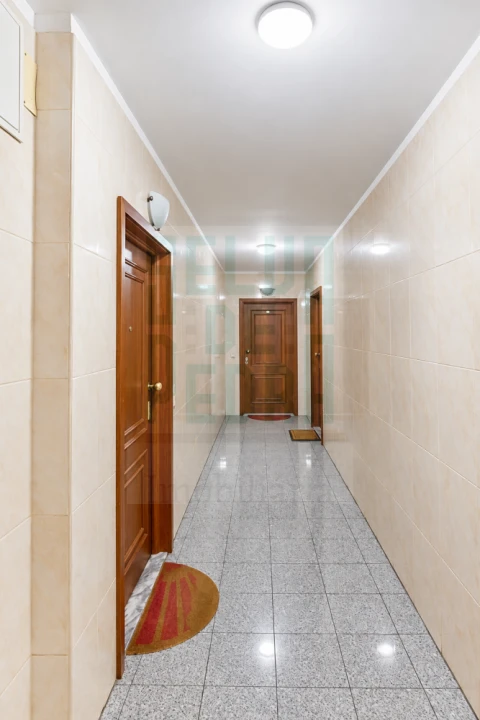 Apartamento T2 para Venda em Paranhos