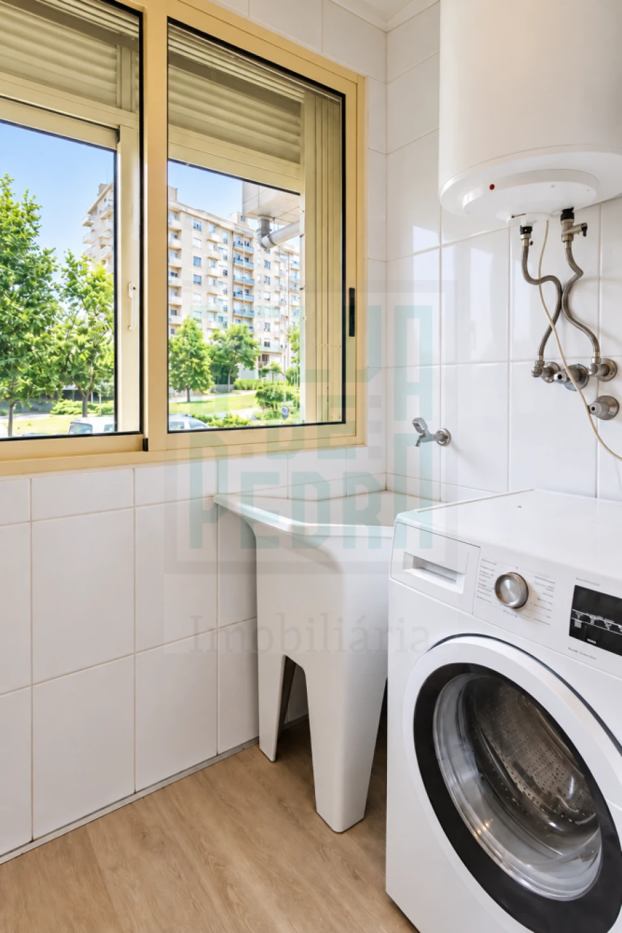 Apartamento T2 para Venda em Paranhos Foto 10
