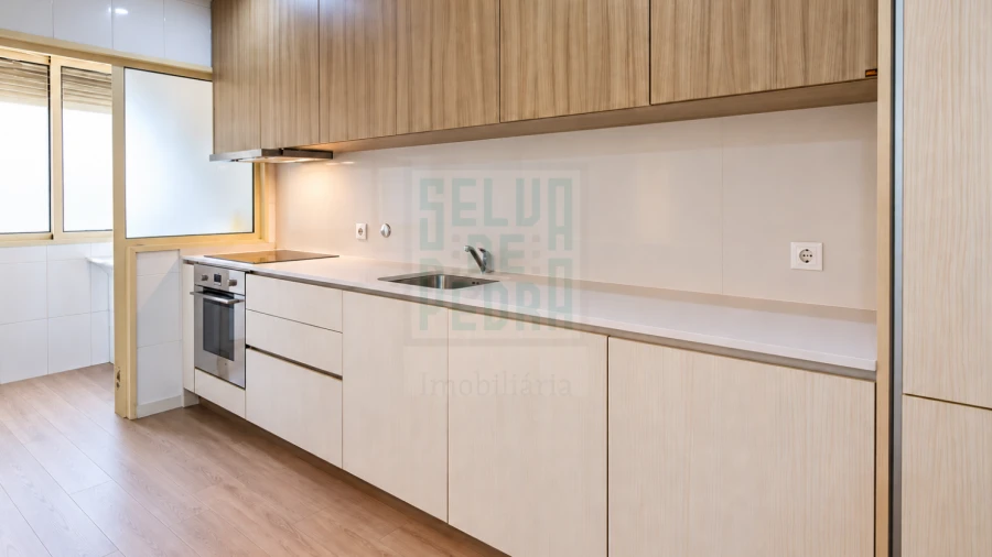 Apartamento T2 para Venda em Paranhos
