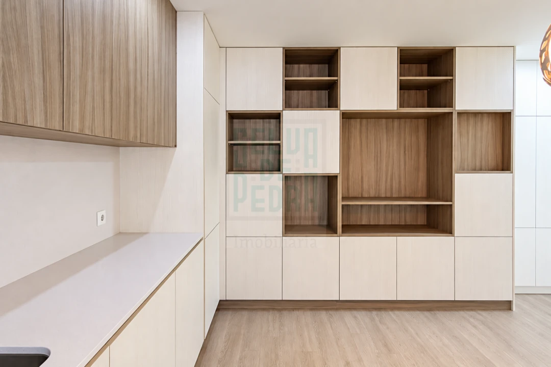 Apartamento T2 para Venda em Paranhos Foto 4