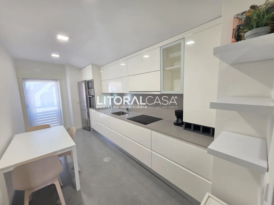 Apartamento T2 para Arrendamento em Gafanha da Encarnação Foto 4