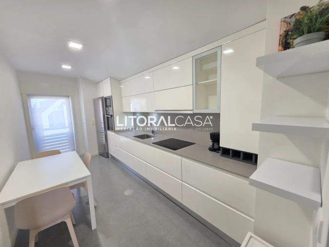Apartamento T2 para Arrendamento em Gafanha da Encarnação Foto 4