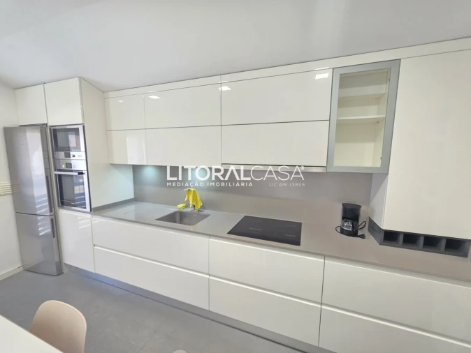 Apartamento T2 para Arrendamento em Gafanha da Encarnação Foto 2