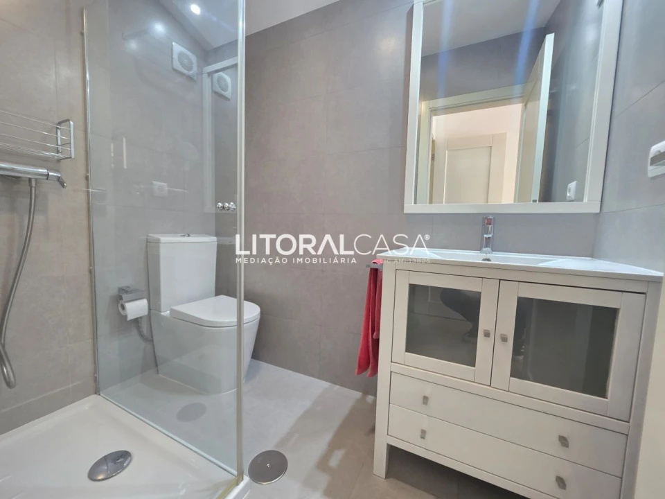 Apartamento T2 para Arrendamento em Gafanha da Encarnação Foto 24