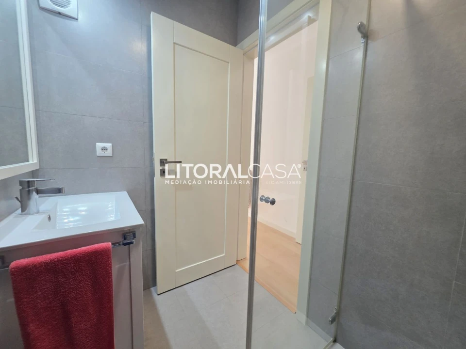 Apartamento T2 para Arrendamento em Gafanha da Encarnação Foto 25