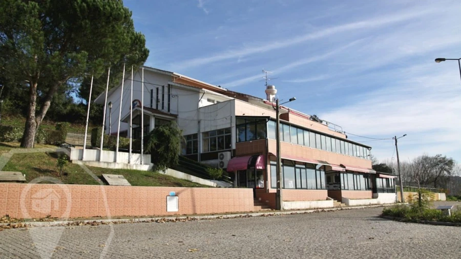Loja para Venda em Travassô e Óis da Ribeira