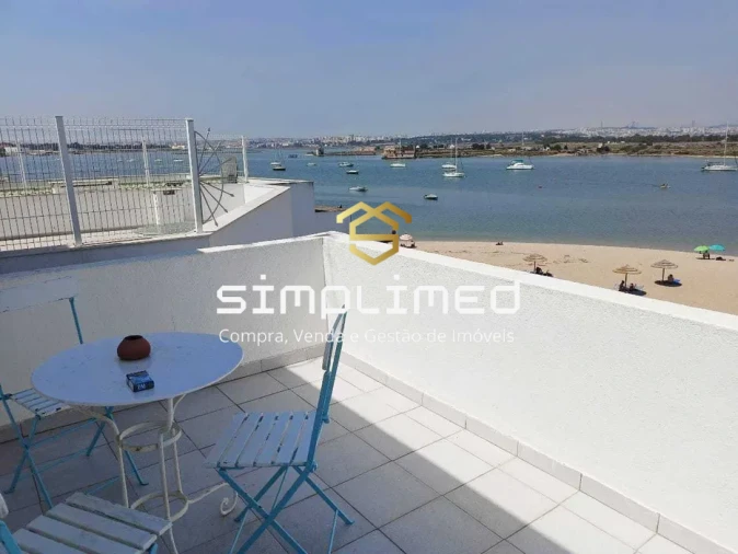 Apartamento T2 para Arrendamento em Seixal, Arrentela e Aldeia de Paio Pires Foto 9