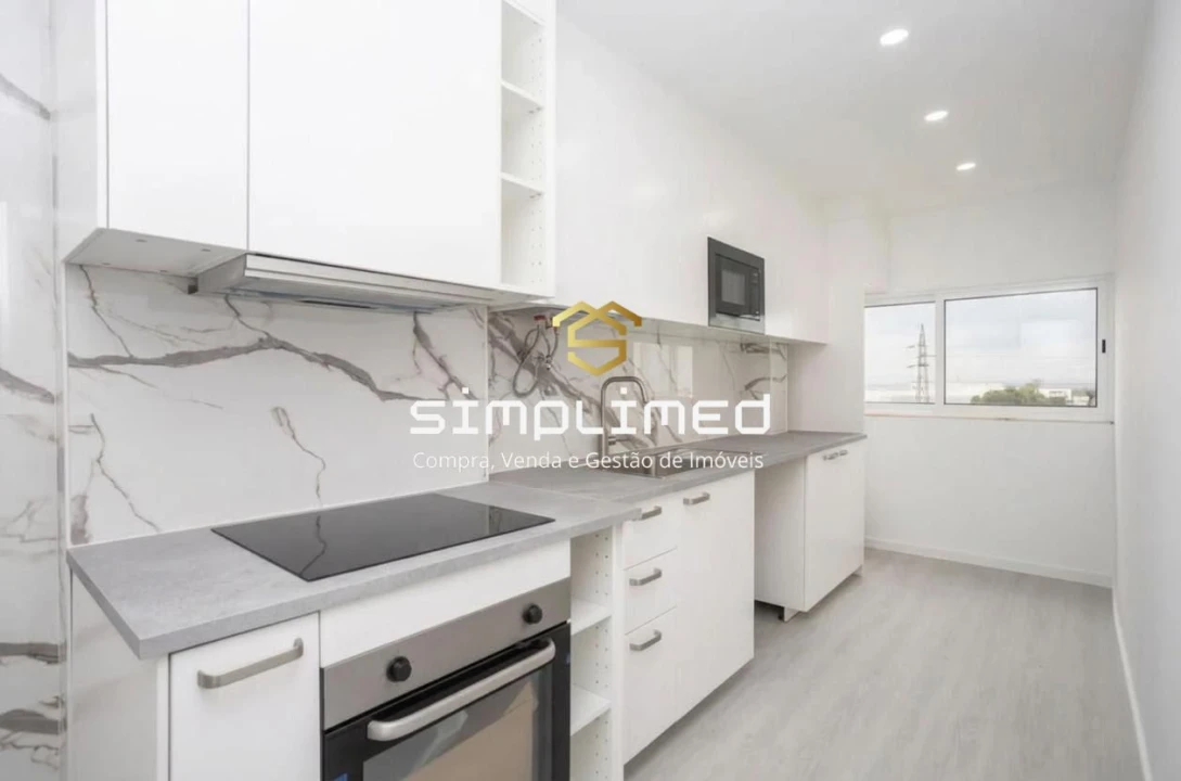 Apartamento T3 para Venda em Alto do Seixalinho, Santo André e Verderena Foto 1