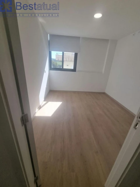 Apartamento T3 para Venda em Requião