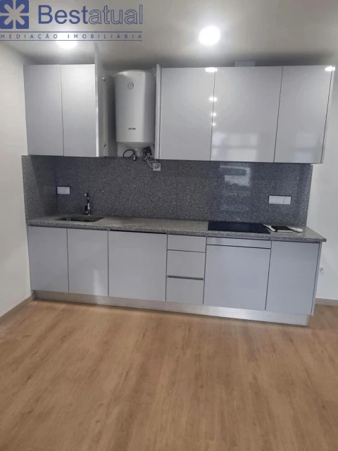 Apartamento T3 para Venda em Requião