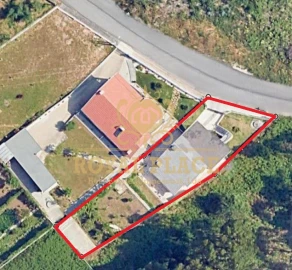 Moradia T3 para Venda em Caldas de São Jorge e Pigeiros