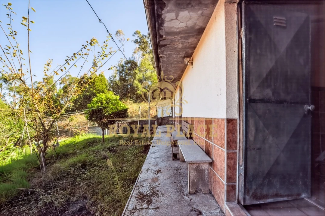 Moradia T3 para Venda em Caldas de São Jorge e Pigeiros Foto 30